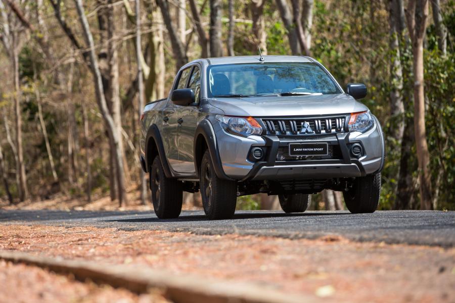  Mitsubishi L200 Triton Sport Outdoor 2019 года  (LA) (фото 15 из 28)